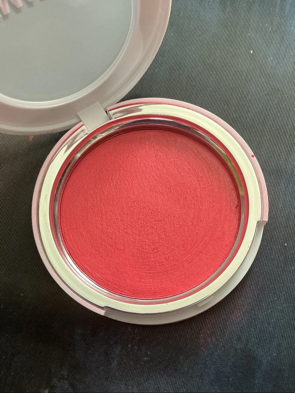 MAKEUP BY MARIO  Soft Pop Plumping Cream Blush Veil